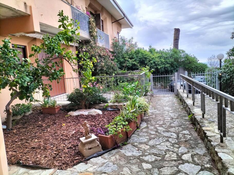 Casa Con Giardino: ואראצה מראה חיצוני תמונה